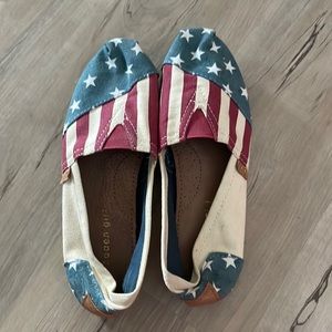 Madden girl, patriotic, espadrille style flat, size 7
